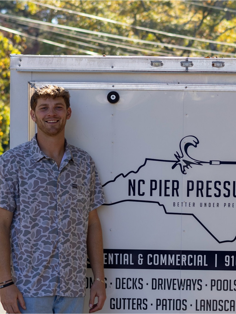 Meet your Posher, Holt